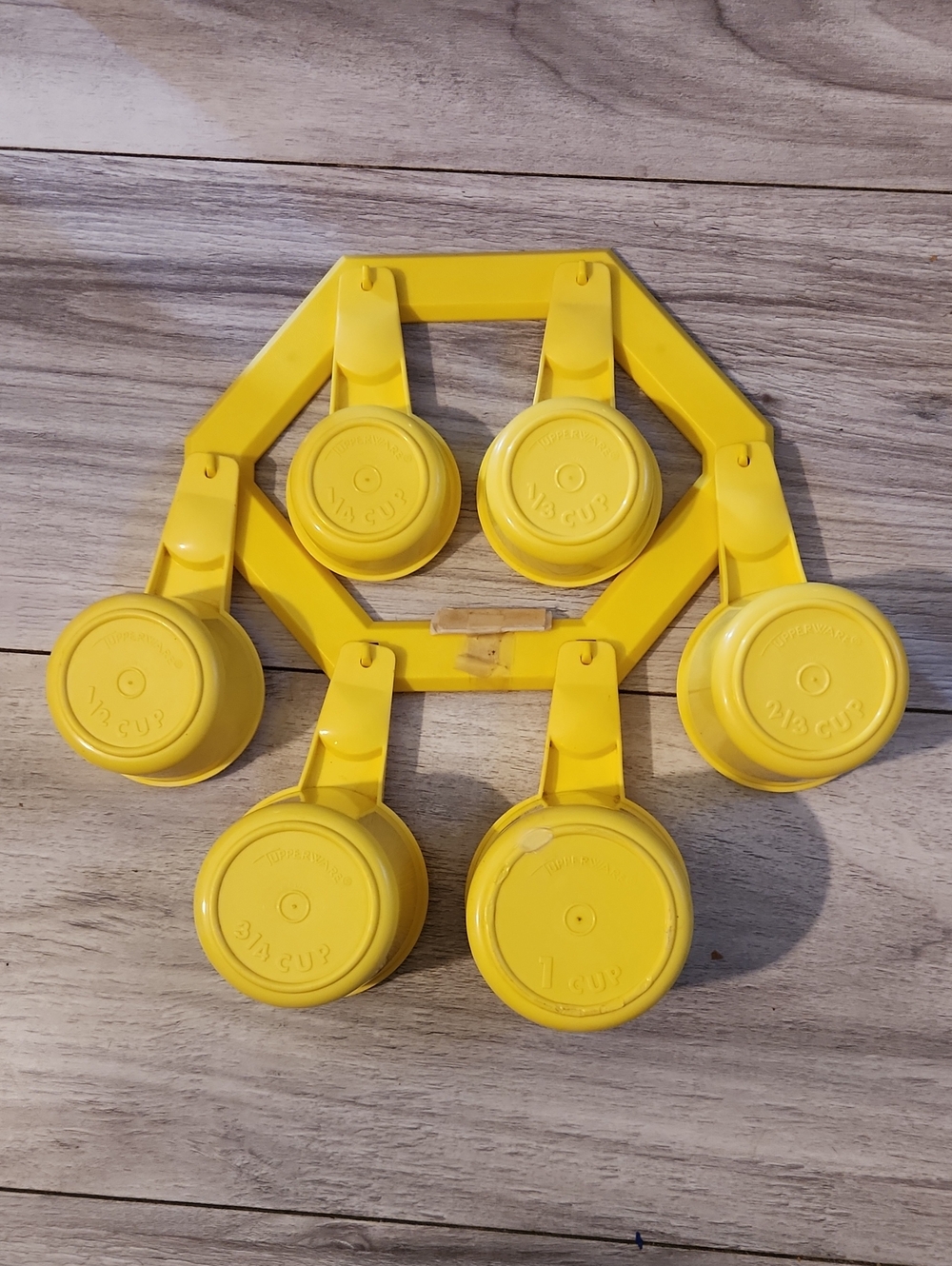 Vintage Daffodil Yellow Tupperware Stacking Set of 6 Measuring Cups